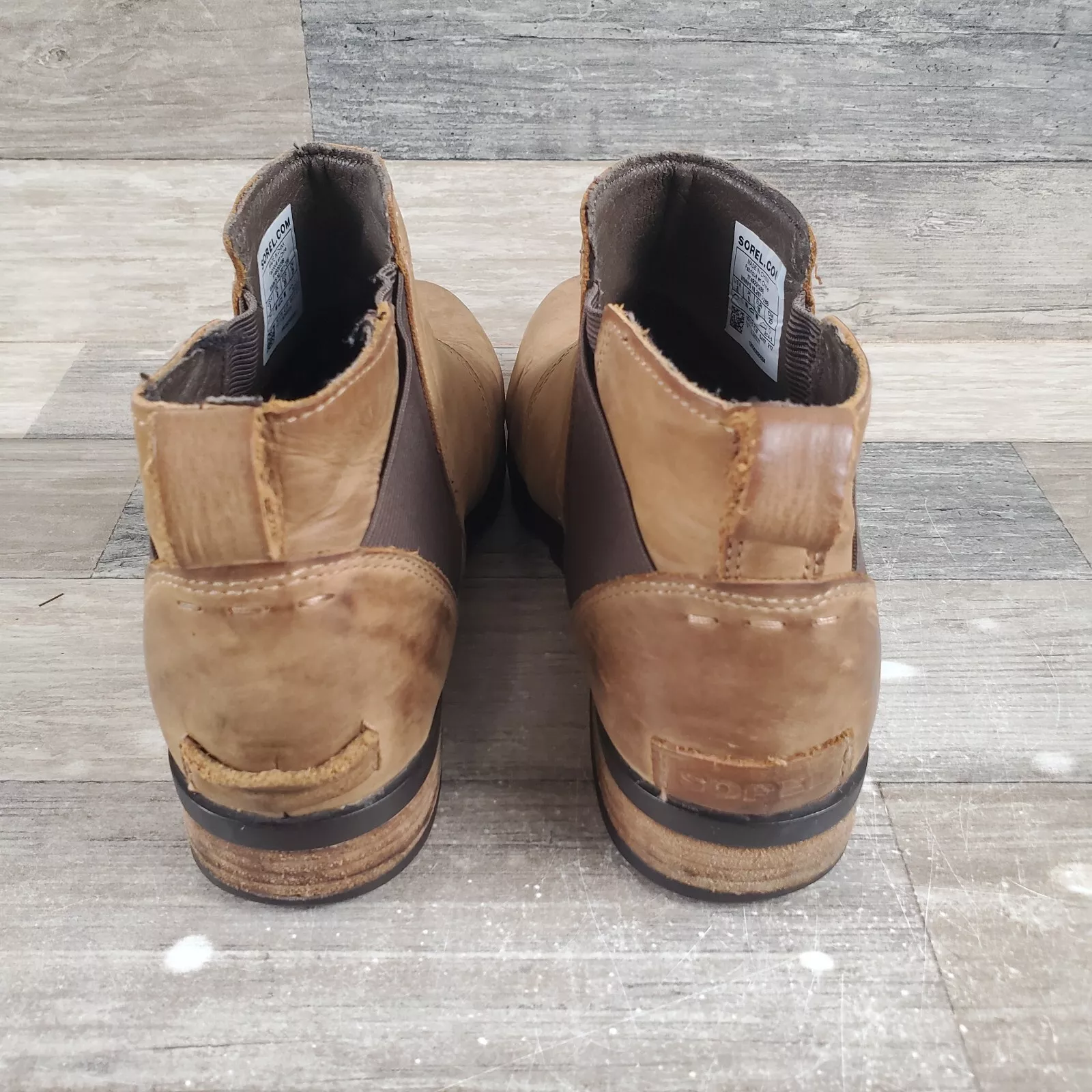 sorel emelie iii waterproof chelsea boots