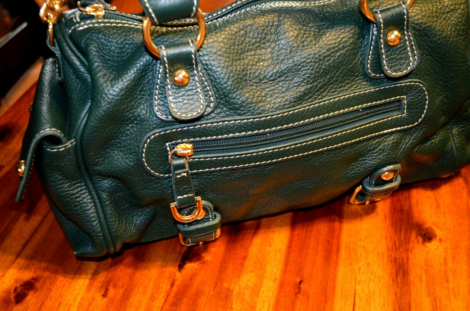 Guia's Made in Italy Leather Shoulderbag with Gold To… Gem