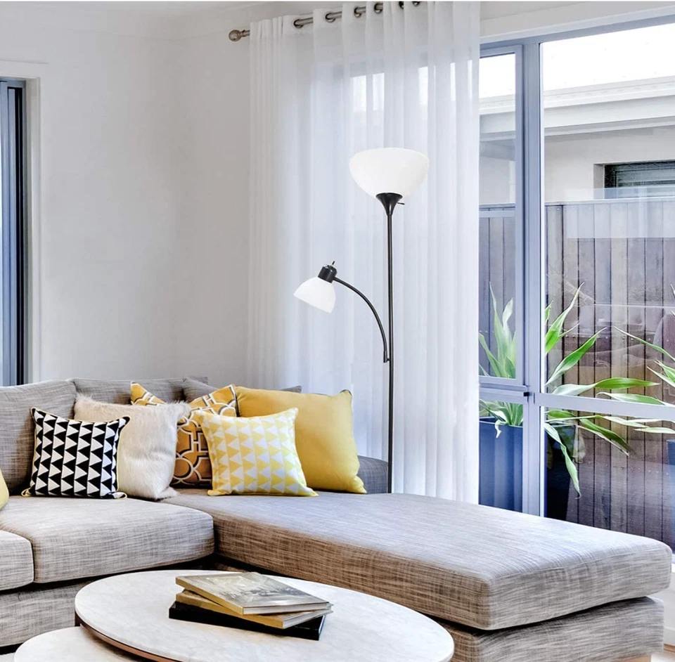 Lámpara de pie moderna con luz de lectura de luz suave, negra Foto 4 de 4