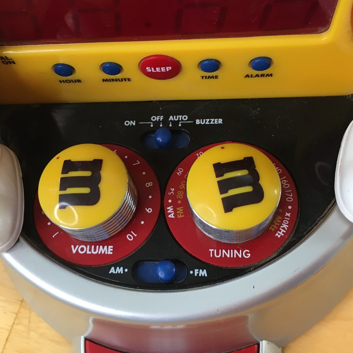 M&M's Electric Alarm Clock Radio Digital Time Blue Red
