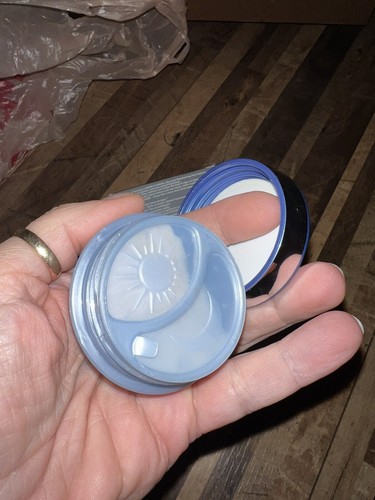 Avon Anew Rejuvenate 24 Hour Eye Moisturizer Hydrantant .33 Fl Oz NEW!! - 第 2/2 張圖片