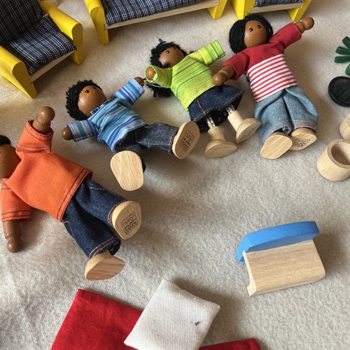 PLAN TOYS MOBILI LEGNO PERSONAGGI PIÙ ALTRI MOBILI LEGNO LOTTO BELLISSIMO UNICO - Foto 6 di 24