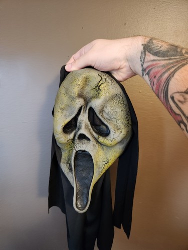 Ghostface Mask Lot - Picture 3 of 6