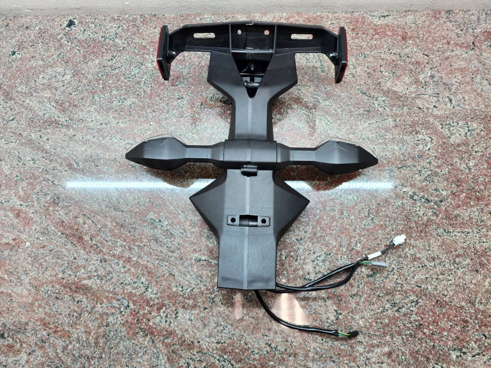 Conjunto de placas de matrícula de guardabarros trasero Kawasaki Z900 2017-24 OEM 35023-0474 Foto 4 de 4