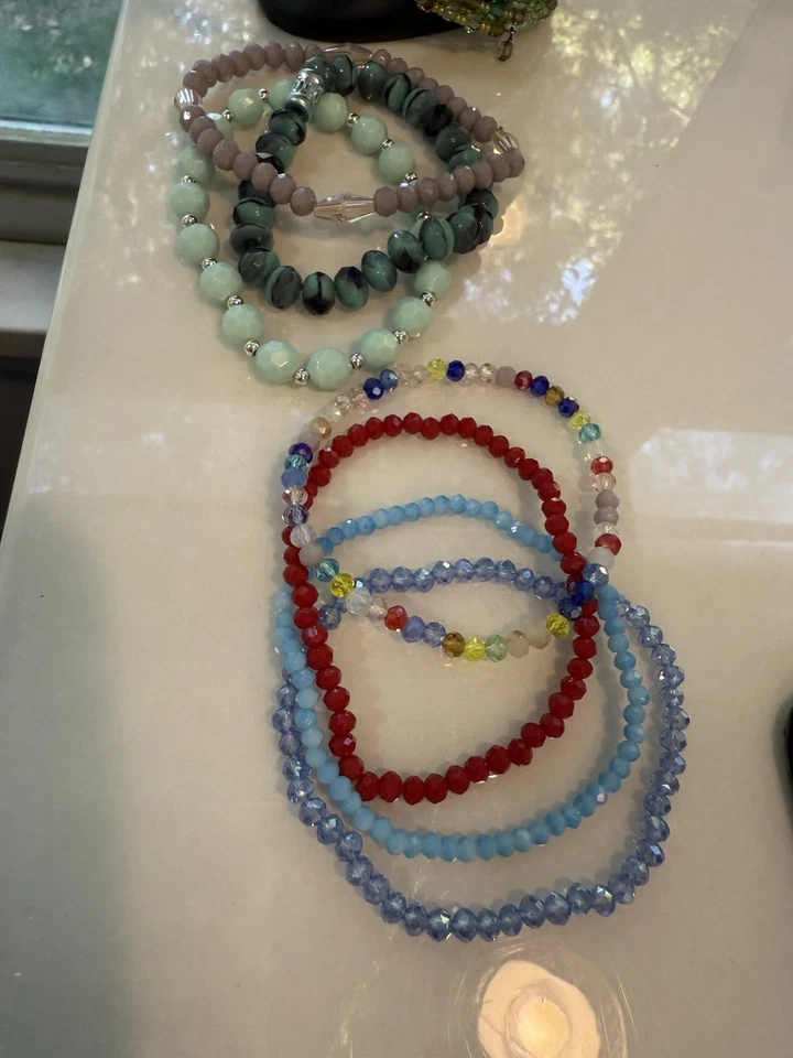 Лот из 13 эластичных браслетов в синий, зеленый и шампанское и мульти - Изображение 4 из 4