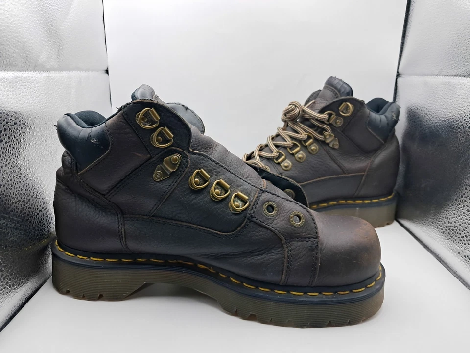 Tamanho 9M | 10,5W - Dr. Botas masculinas robustas de couro para caminhada de combate Martens 11302 - Imagem 2 de 4