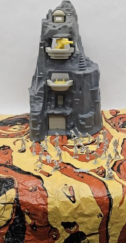 Marx Battle of Navarone Giant Playset WWII WW2 28 Figures w/Box 1960s Incomplete