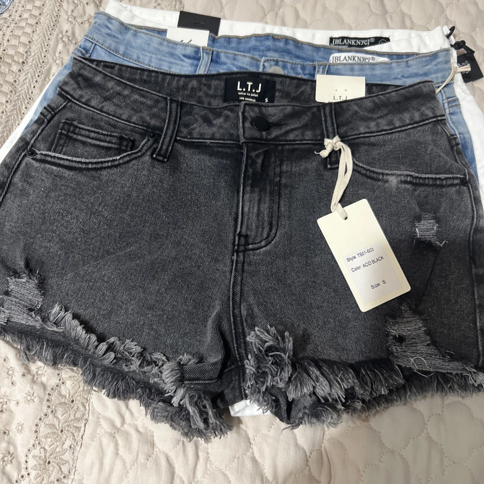 Shorts jeans feminino tamanho 27 pacote com 2 pares de NYCL em branco e 1 par de letras LTJ - Imagem 2 de 4