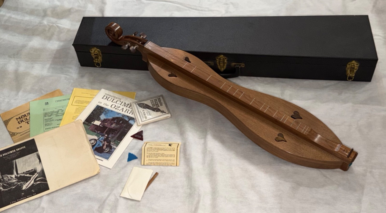 Vintage  McSpadden Mountain Dulcimer Shoppe M12-W Case Mountain View, AR 1979
