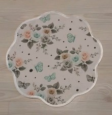 Rosen Deckchen in Blütenform 32 cm mit Satinband in weiß