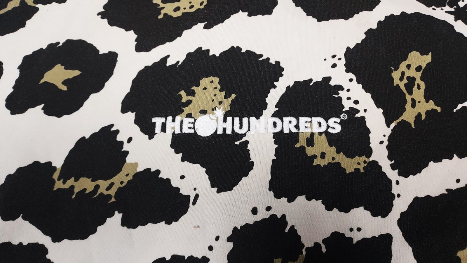 The Hundreds UNISEX Sweatshirt Fight Back Camo Print Size S image 3