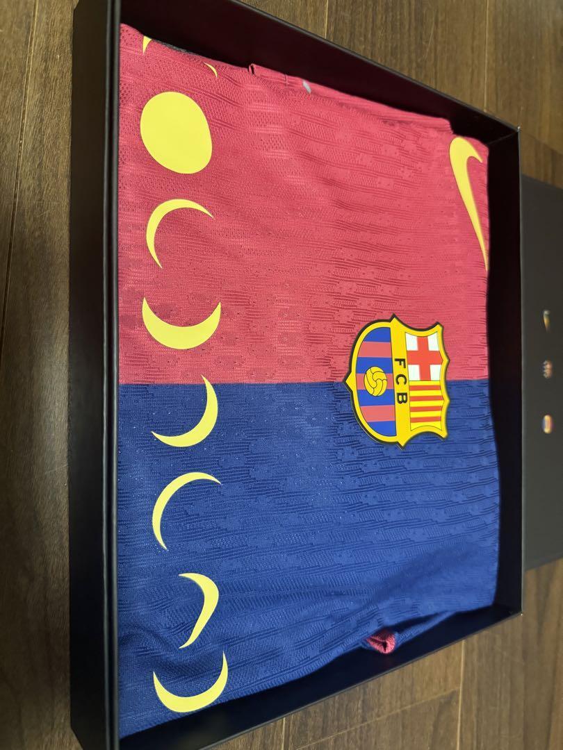 Barcelona X Coldplay Limited Model Size M Nike Jersey Barcelona X Coldplay Limited Model Size M Nike Jersey