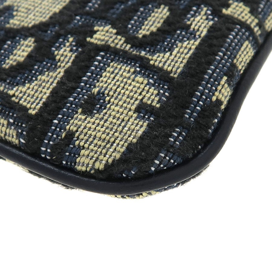 Picture 6 of 9
