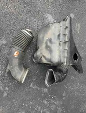2004-2006 Pontiac Gto Oem Intake Air Box With Filter 2004-2006 Pontiac Gto Oem Intake Air Box With Filter