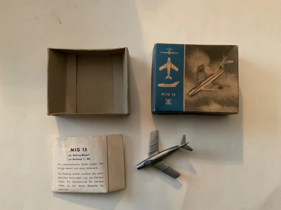 Wiking Modellflugzeug MIG 15 1:200 im Originalkarton