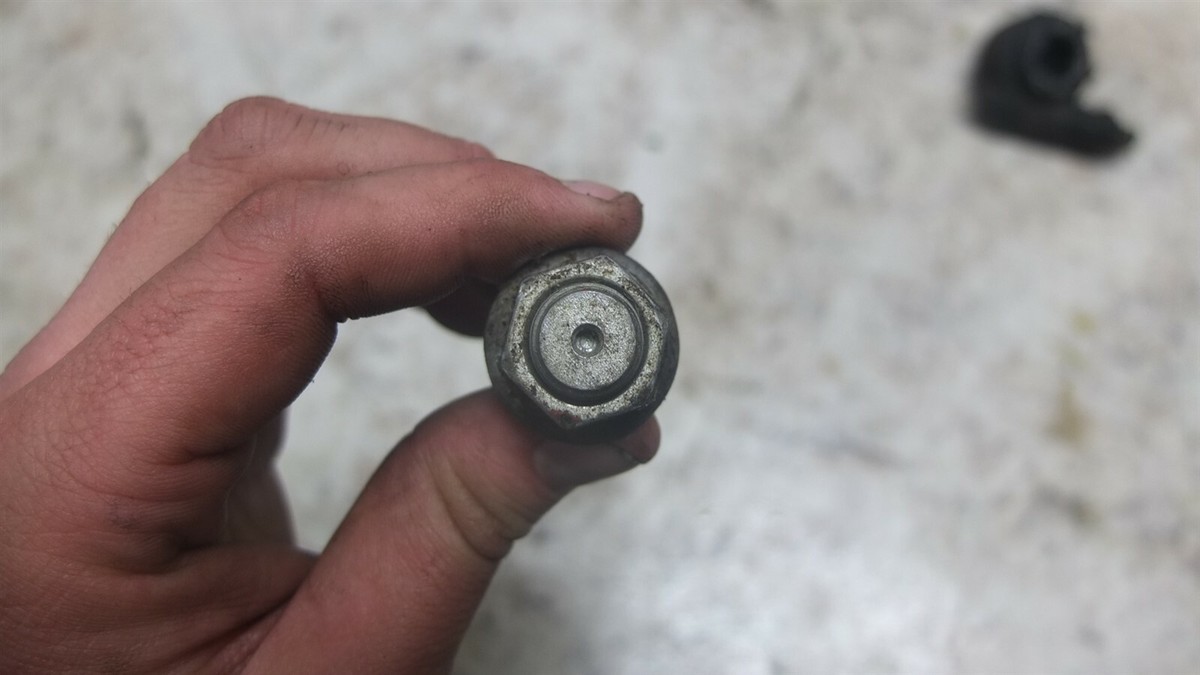 86 Kawasaki EN450 EN454 EN 454 450 Front Axle Shaft Pin Bolt | eBay