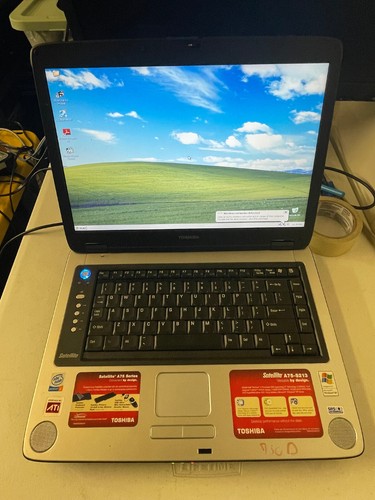 Toshiba Satellite A75 Pentium 4 HT 3,2 GHz Win XP Office 2007 #750D