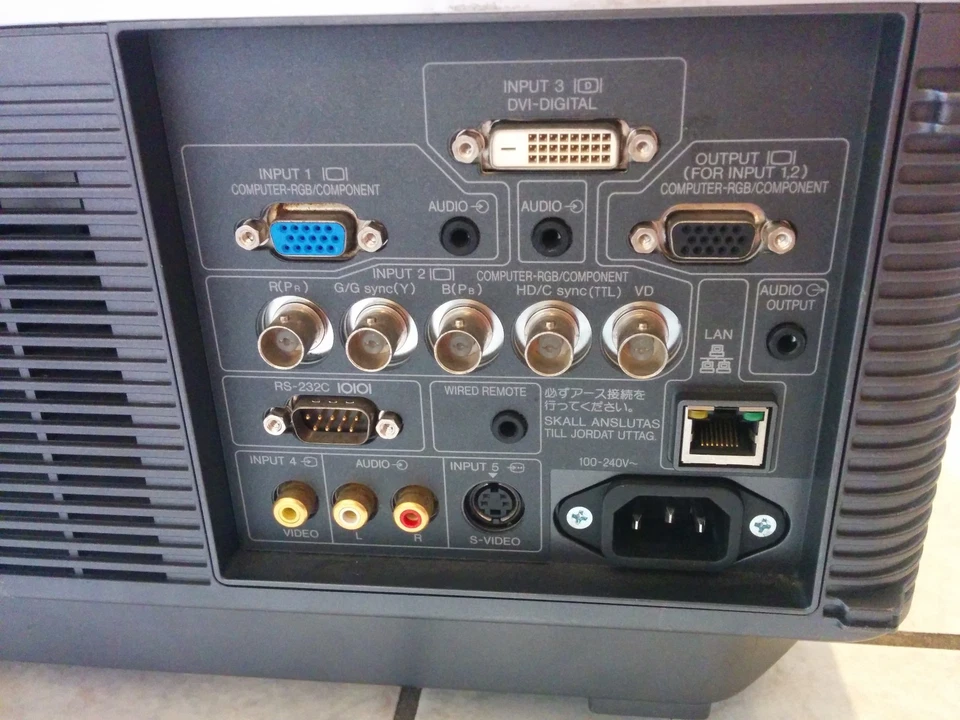 SHARP XG-PH70X CONFERENCE SERIES DLP PROJECTOR, 5200 LUMENS, LOW HOURS! - Image 3 of 4