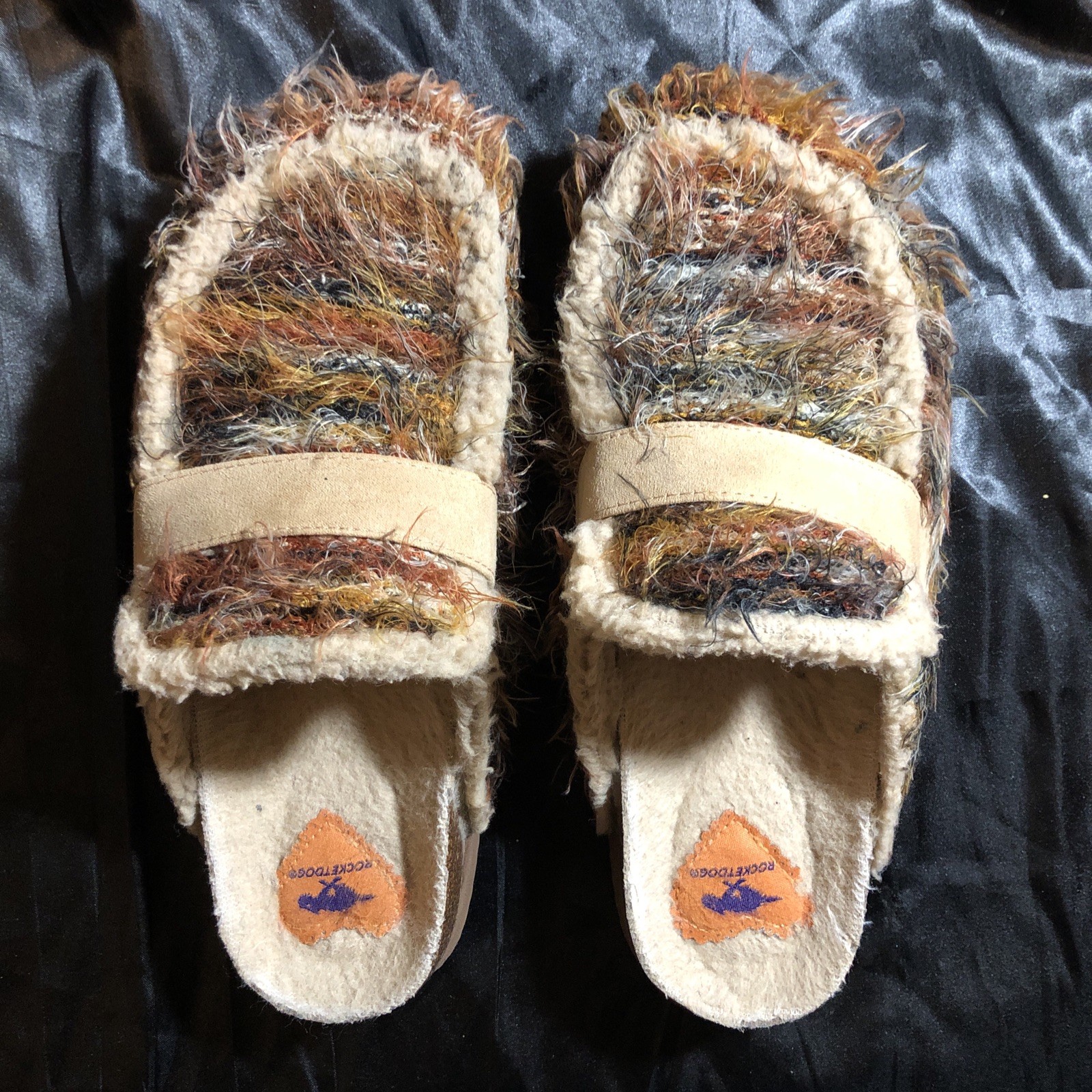 Rocket Dog Women’s Slip On Size 8 ARCTIC MUPPET!!!