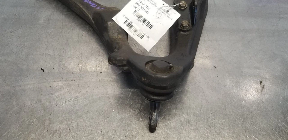 08 BRAZO DE CONTROL INFERIOR DELANTERO IZQUIERDO CHEVY SILVERADO 3500 Foto 2 de 4