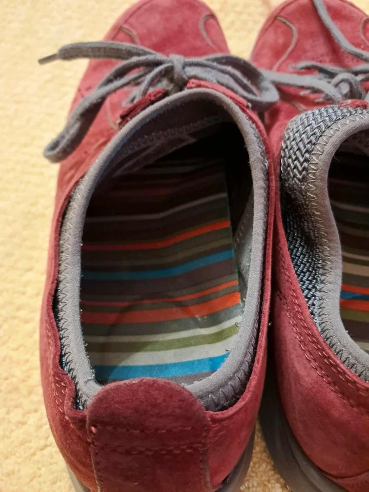 Oxford de gamuza Dansko Elise; talla #39 (talla EE. UU. 8,5/9) borgoña y gris; cordones Foto 4 de 4