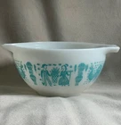 Pyrex 441 Turquoise Amish Butterprint Cinderella Mixing Bowl 1 1/2 Pint