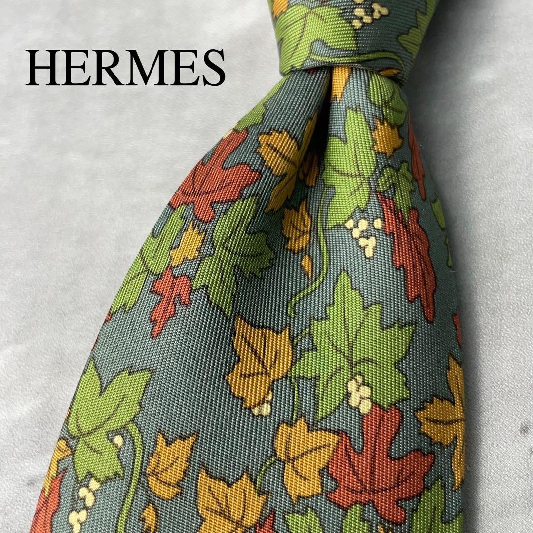 Excellent condition HERMES maple leaf pattern tie… - image 1