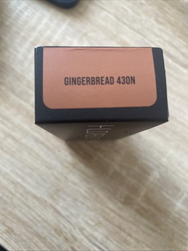 HUDA BEAUTY EASY BLUR FOND DE TEINT NATUREL GINGERBREAD - Picture 3 of 3