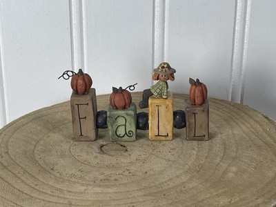 BB suzi mini fall sign figure pumpkin scarecrow