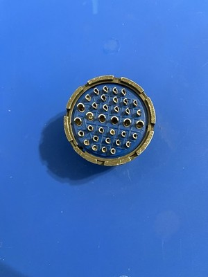 Amphenol 32-7P Connector 