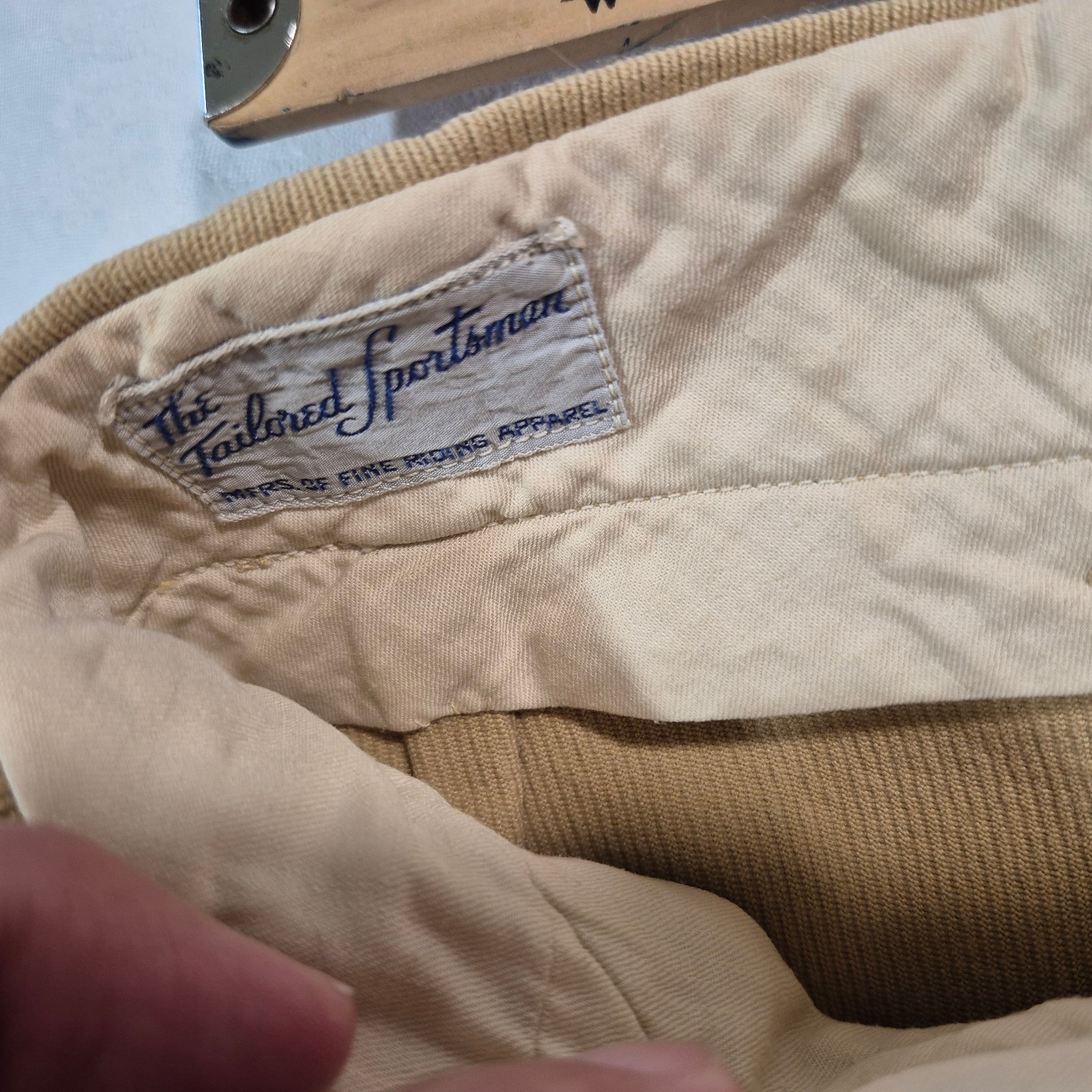 THE TAILORED SPORTSMAN EQUESTRIAN ENGLISHRIDING PANTS 26x22 (STAINED)