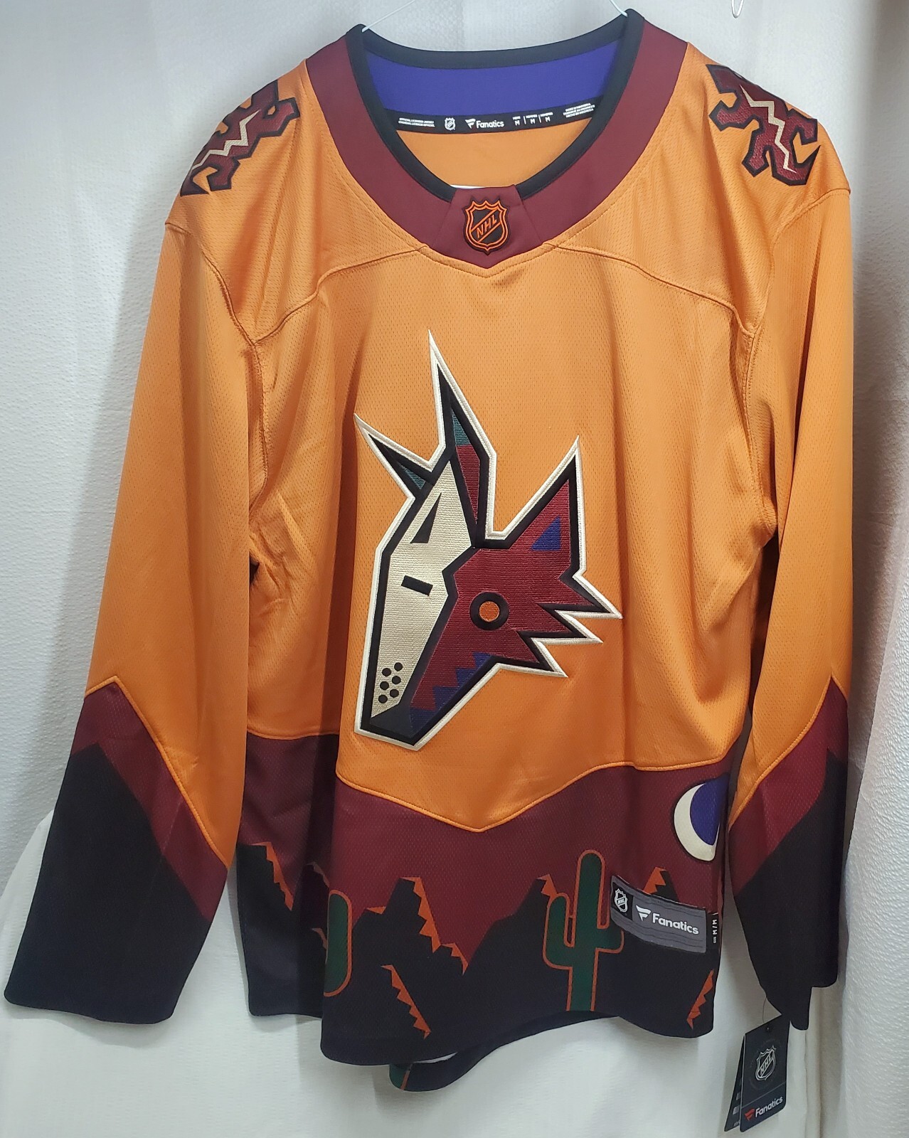 Picture 2 of 6