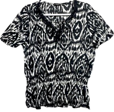 Notations 1X Black White Patterned Cotton Top Beaded Neckline short sleeve
