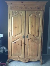 armoire wardrobe