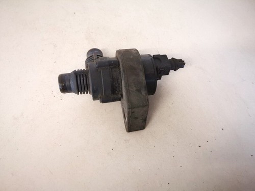 BMW X5 2001 Auxiliary Coolant Water Pump (Heater Core Control Valv #1387621-63