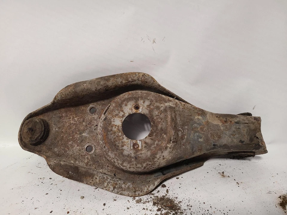 Б/у передний правый нижний нижний рычаг управления передний подходит: 1985 Dodge Dodge 150 van Fr - Изображение 2 из 4