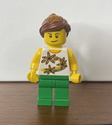 LEGO  -Minifigur City Town Holiday Mädchen mit Blumenshirt Set 7795 - twn064 81
