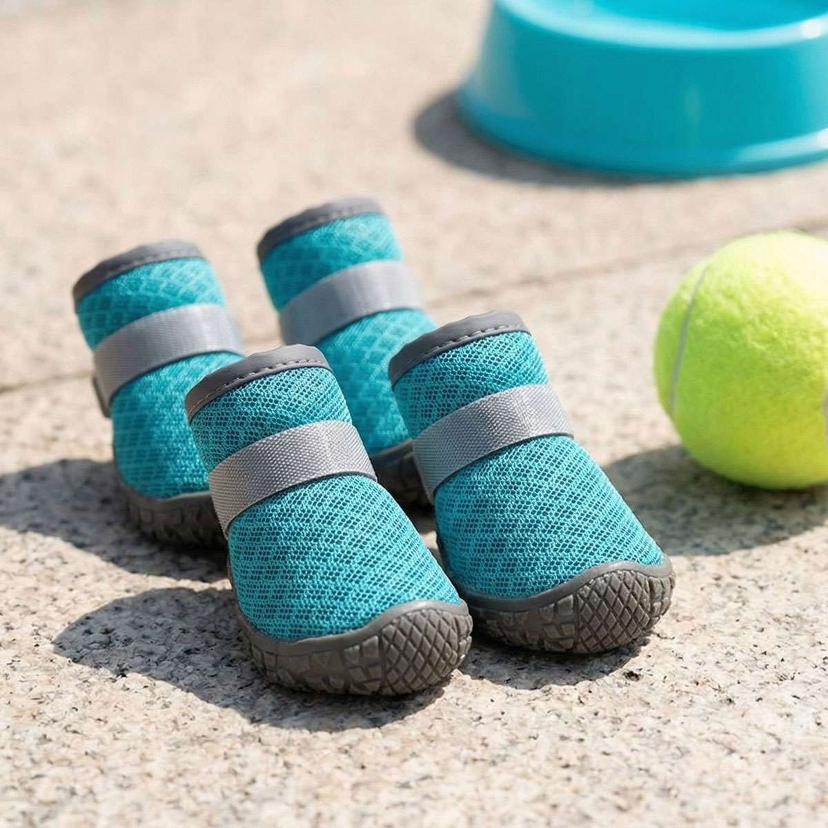 4pcs Dog Shoes Boots Paw Protector Breathable Anti-slip Small / Medium / Large