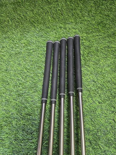 RH Snake Eyes Fire Forged HS300 6-9 & Approach Wedge Regular Graphit UPC1674 - Bild 5 von 9