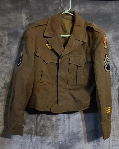 US Military WW2 Ike Jacket Wool 1944 Size 38 38R With Patches Sergeant Europe