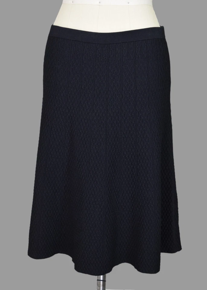 Falda negra CAbi Amelie #214 tejida elástica línea A talla pequeña Foto 3 de 4