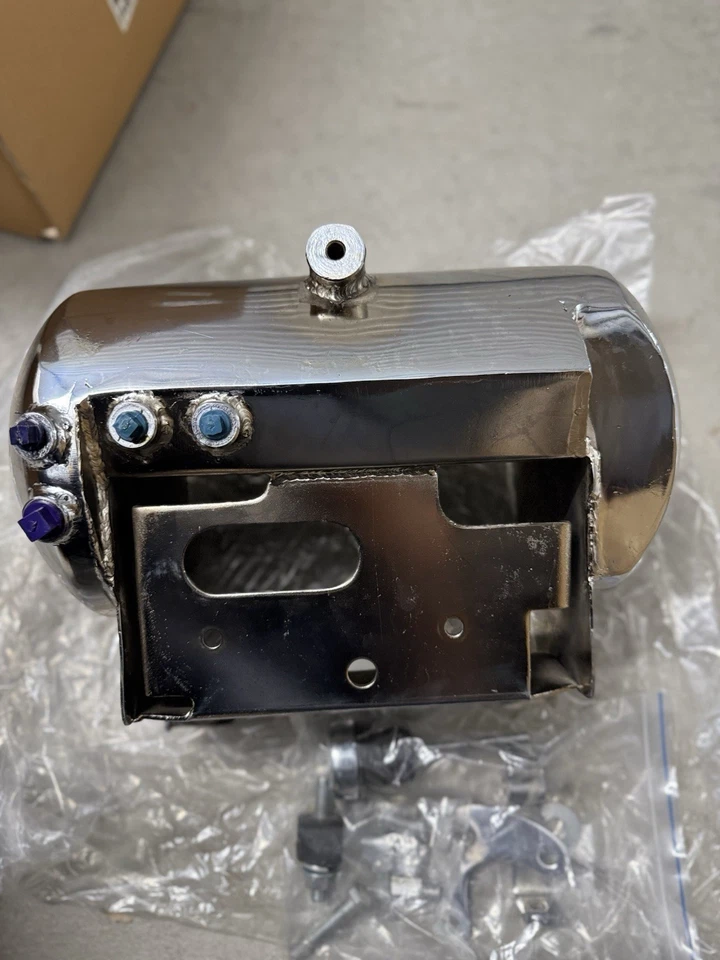 Chrome Drag Specialties Custom Oil Tank Domed Side Fill TB26-234 - Image 3 of 4