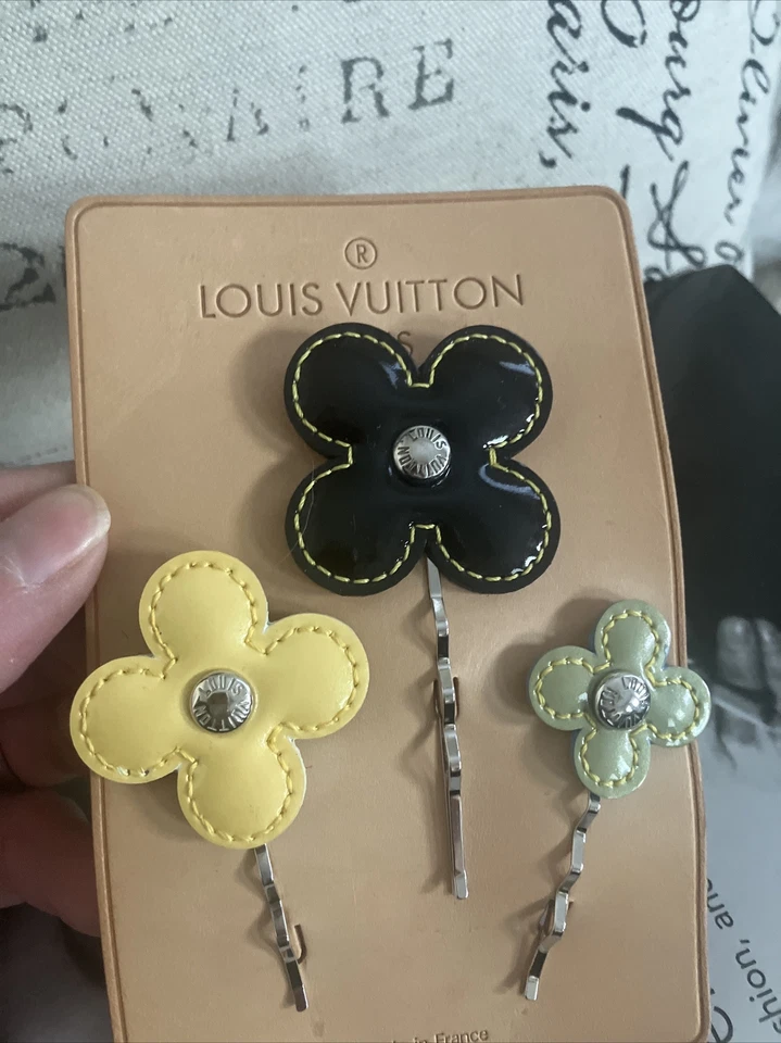 Auténtico juego de alfileres de pelo Louis Vuitton Vernis Valletta flor flor REGALABLES ❤️❤️ Foto 2 de 4
