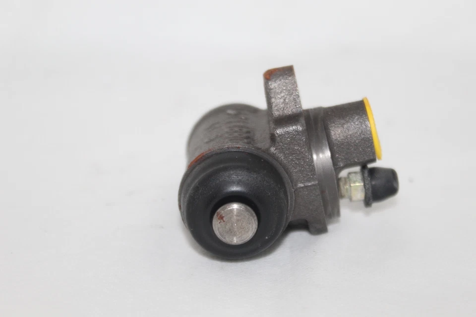 Cylinder Rear Brake for Ford Fiesta 1990 211980B - Image 3 of 4