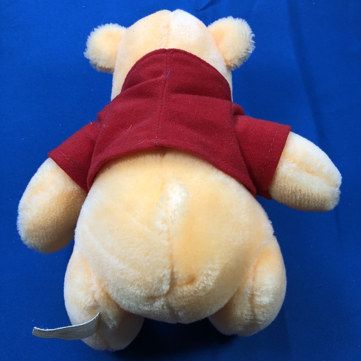 Pooh♡ Amazon.com: Disney Winnie The Pooh Oh So Snuggly Winnie The