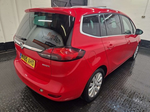 2015 Vauxhall Zafira Tourer 1.6 Zafira Tourer Tech Line CDTi ecoFLEX S/S 5dr MPV - Picture 6 of 24