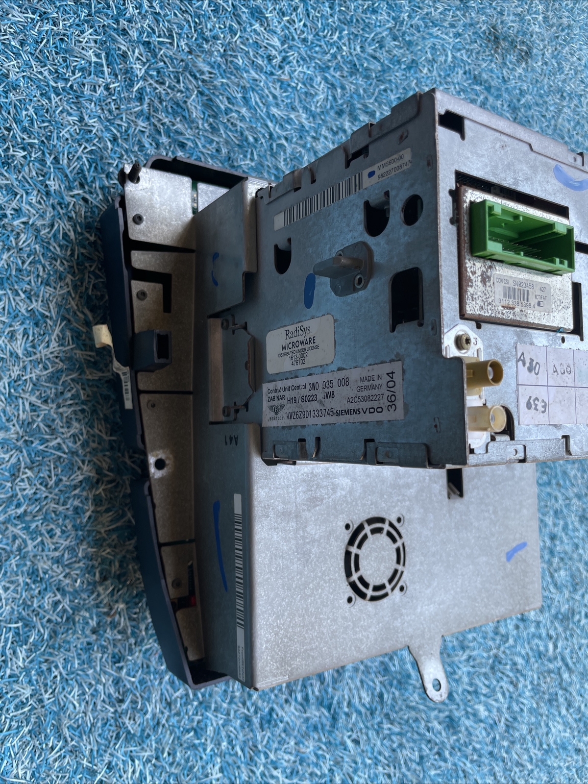 03-10 BENTLEY CONTINENTAL Navigation GPS Touch Screen Audio Receiver FOR PARTS!