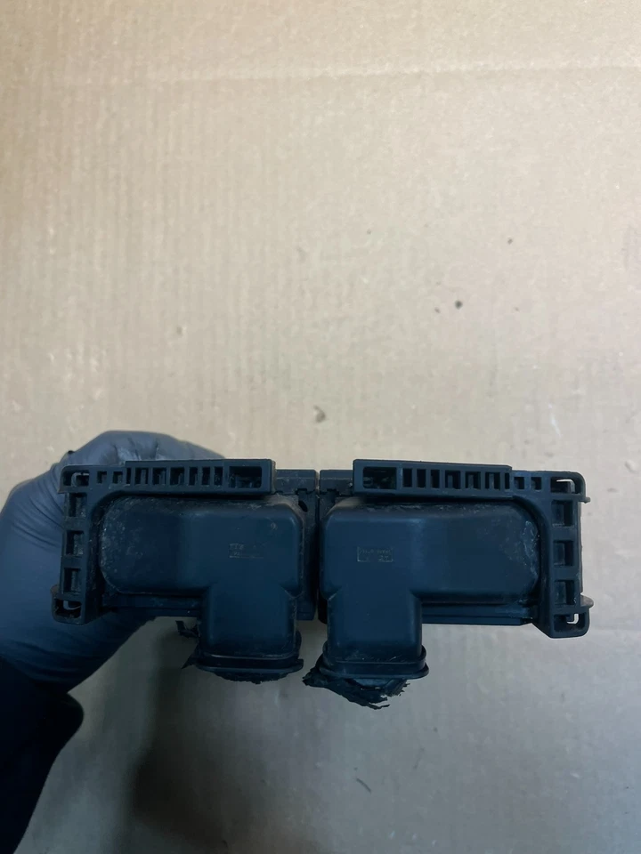 Módulo de ECU de control del motor Hyundai Veloster 2013 39118-2bbj5 OEM U9180 DG Foto 2 de 4