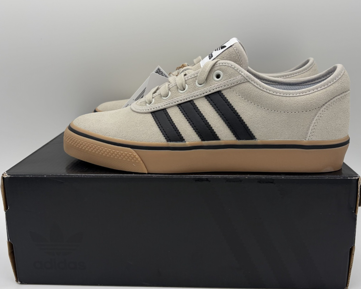 adidas Adiease Men&rsquo;s Crystal White Core Black Gum IE3146