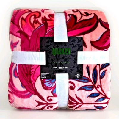 Vera Bradley Plush Wicked Throw Blanket  in She's So Good 50'' x 80''